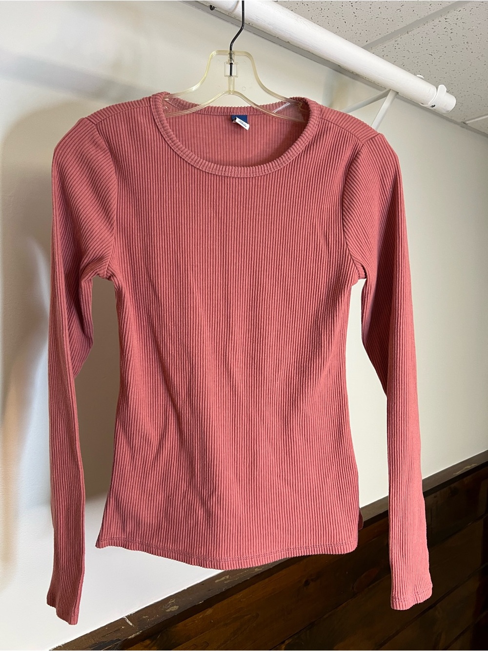 Old Navy Ribbed Long-Sleeve Crewneck Top - Dusty Rose- M